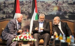 الأحمد: حماس اقترحت تشكيل مجلس وطني مؤقت ولا انتخابات في ظل الانقسام