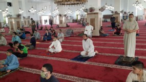 الأوقاف بغزة تُقرر إغلاق المساجد ووقف صلوات الجماعة