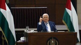 بعد افتتاح سفارة الاحتلال الإسرائيلي بالإمارات.. الرئيس محمود عباس: التطبيع وهم لن يحقق السلام