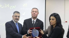 سفارة فلسطين تهنىء الإعلامية ماجي حامد لفوزها في مسابقة نقابة الصحفيين المصرية حول ملف " فلسطين "