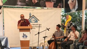 إحياء الذكرى الثالثة عشرة لرحيل الشاعر محمود درويش في غزة