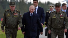 بوتين يأمر بوضع قوات الردع الروسية في حالة تأهب خاصة