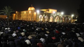 200 ألف مصل يؤدون العشاء والتراويح في المسجد الأقصى