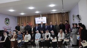 نقابة الصحفيين بغزة وجامعة القدس المفتوحة تخرجان دورة تدريبية