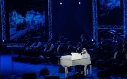 حسين الجسمي يفتتح الموسم بحفل مُبهر بمقاييس عالمية في منارة الفنون أبوظبي