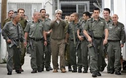 إدارة سجون الاحتلال تجدد عزل القائد الوطني الأسير "سعدات" لأسبوع وتحرمه من الزيارة