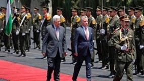 الرئيس عباس للملك عبدالله: استقرار الأردن استقرار للمنطقة ومصلحة لفلسطين
